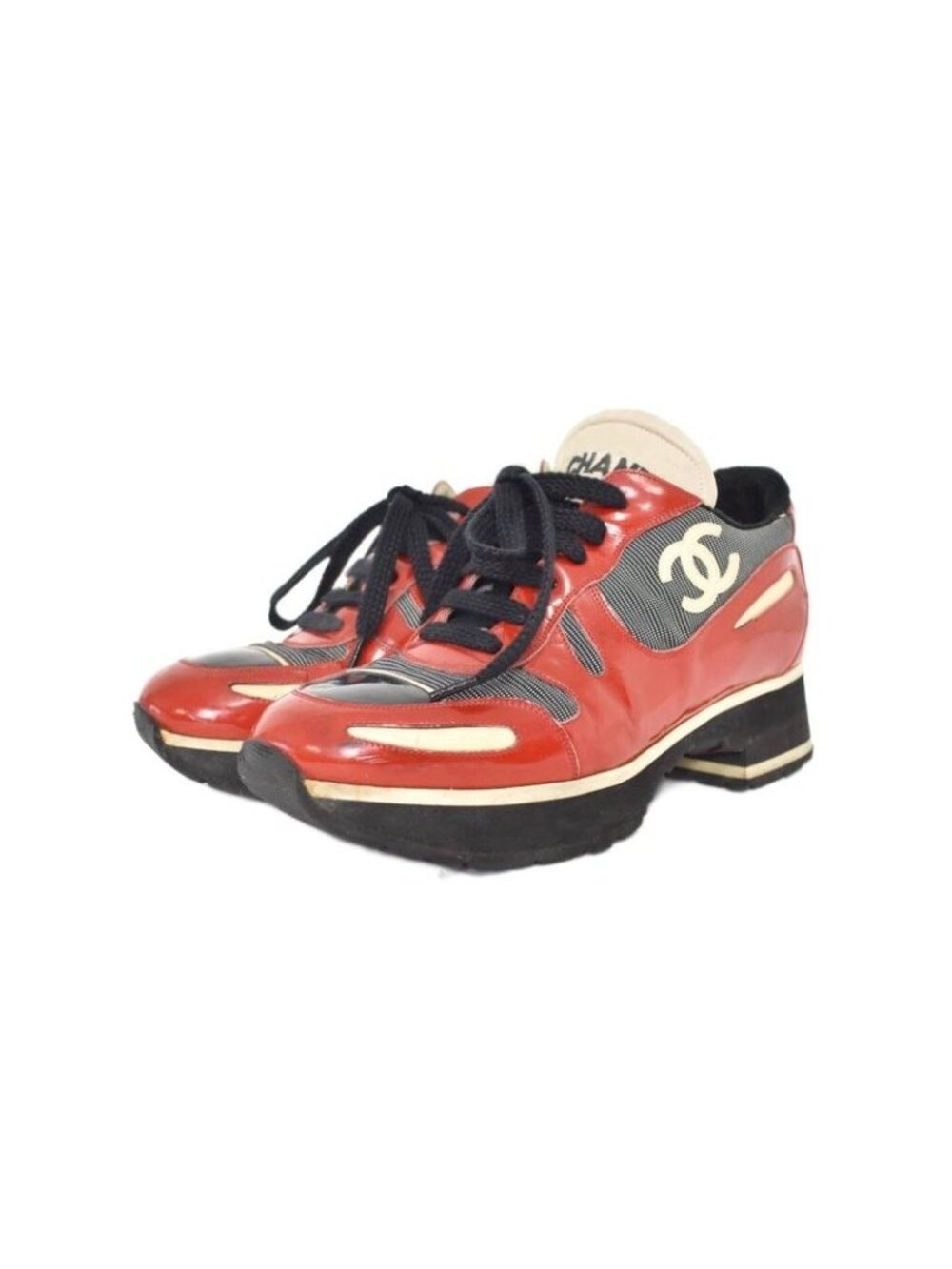 Chanel CC Logo Patent Leather Sneakers Red - Picture 2 of 7